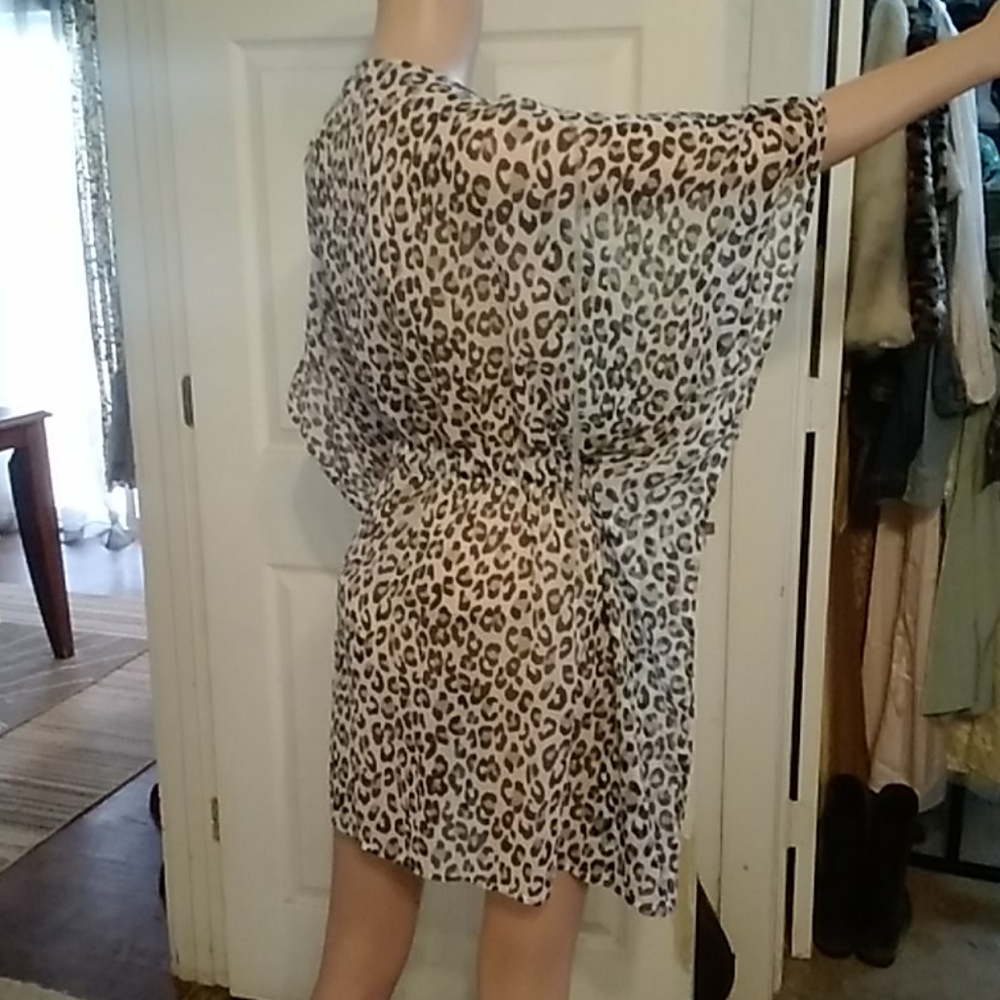 Dress - Picture 6 of 7